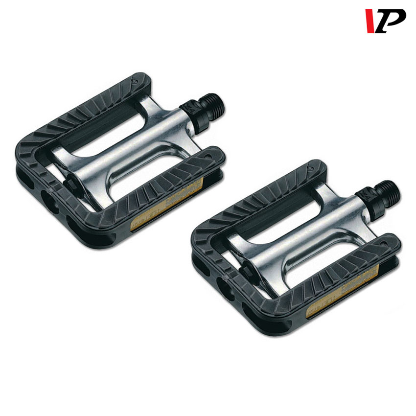 1 pair Pedals For City Trekking Bike Aluminium with Rubber coating and reflectors